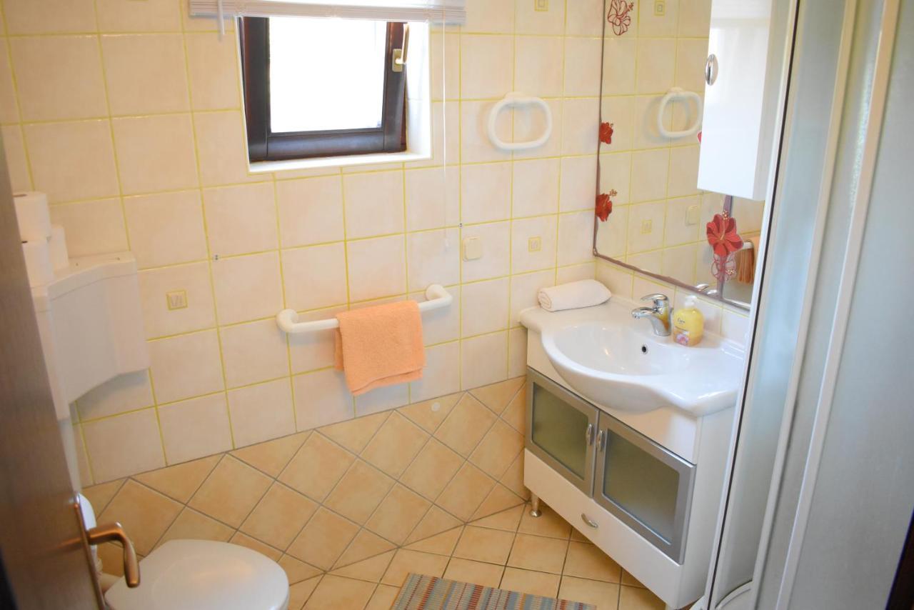 Apartment Pine Diver Pinezici (Krk)